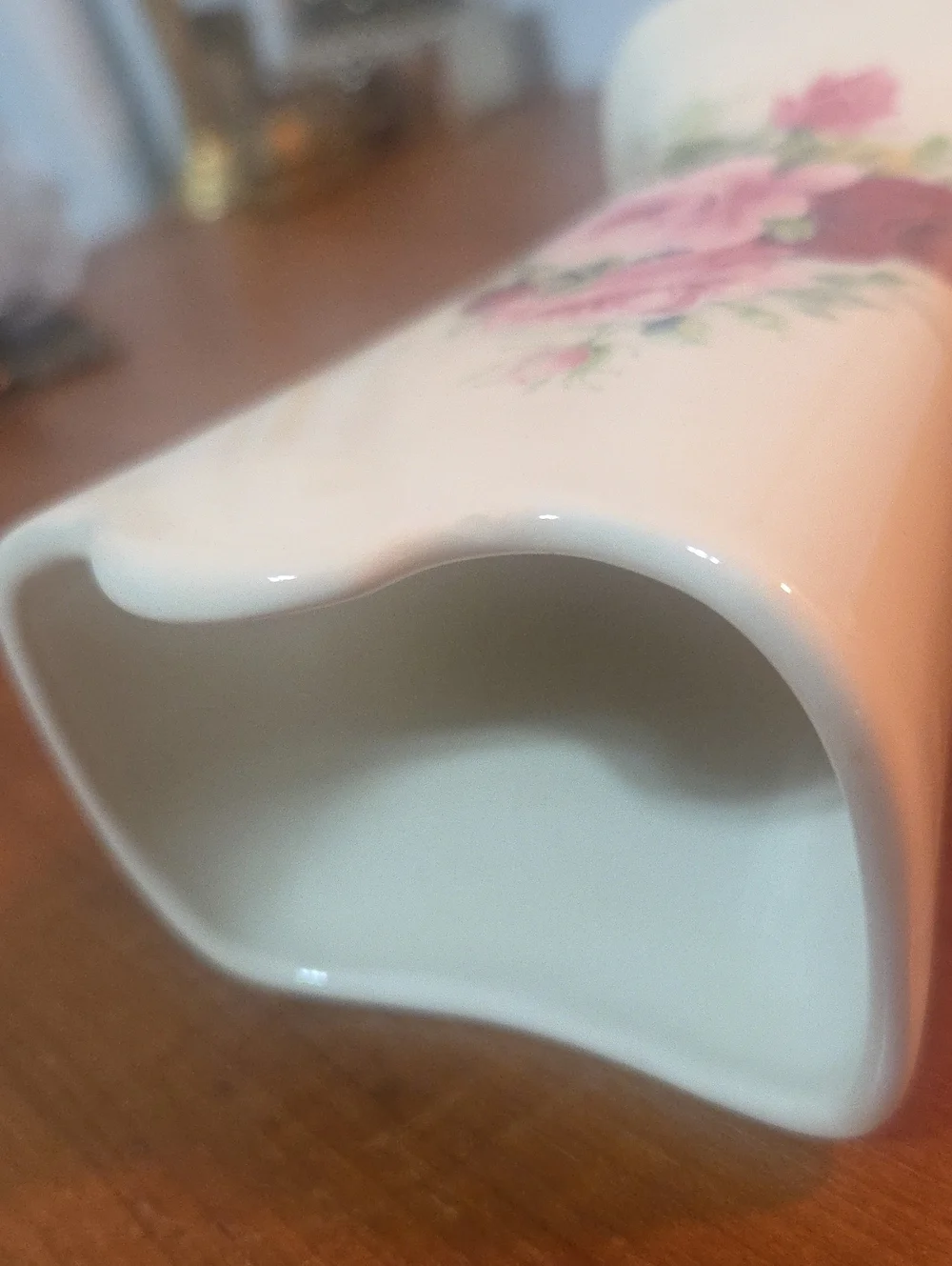 Kernewek Pottery, England Ceramic Rose Accent Vase